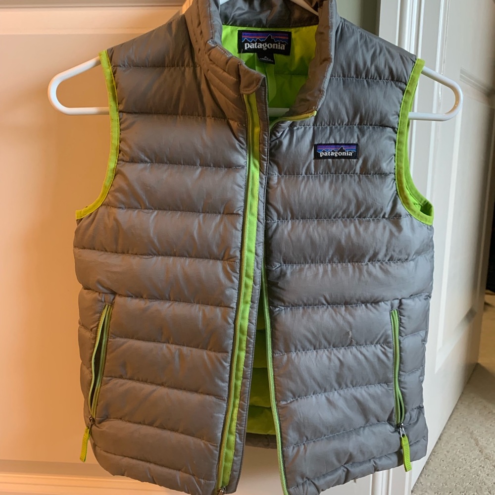 Boys Patagonia Down Sweater Vest Size Small 7-8